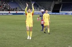 米乐-中国女足半场比分