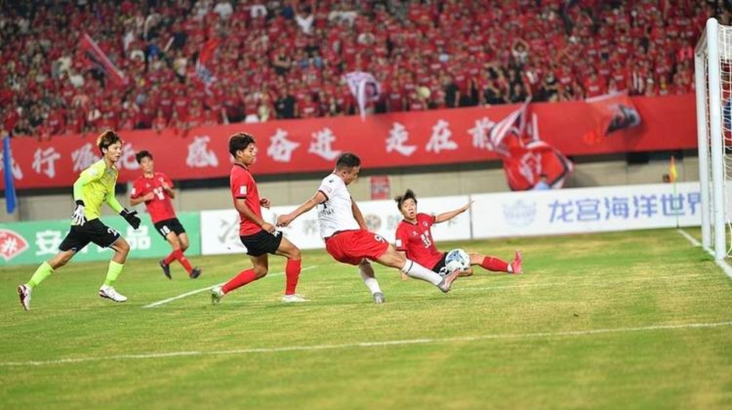 热血激战：亚洲足球赛事上的对决将异常激烈的简单介绍